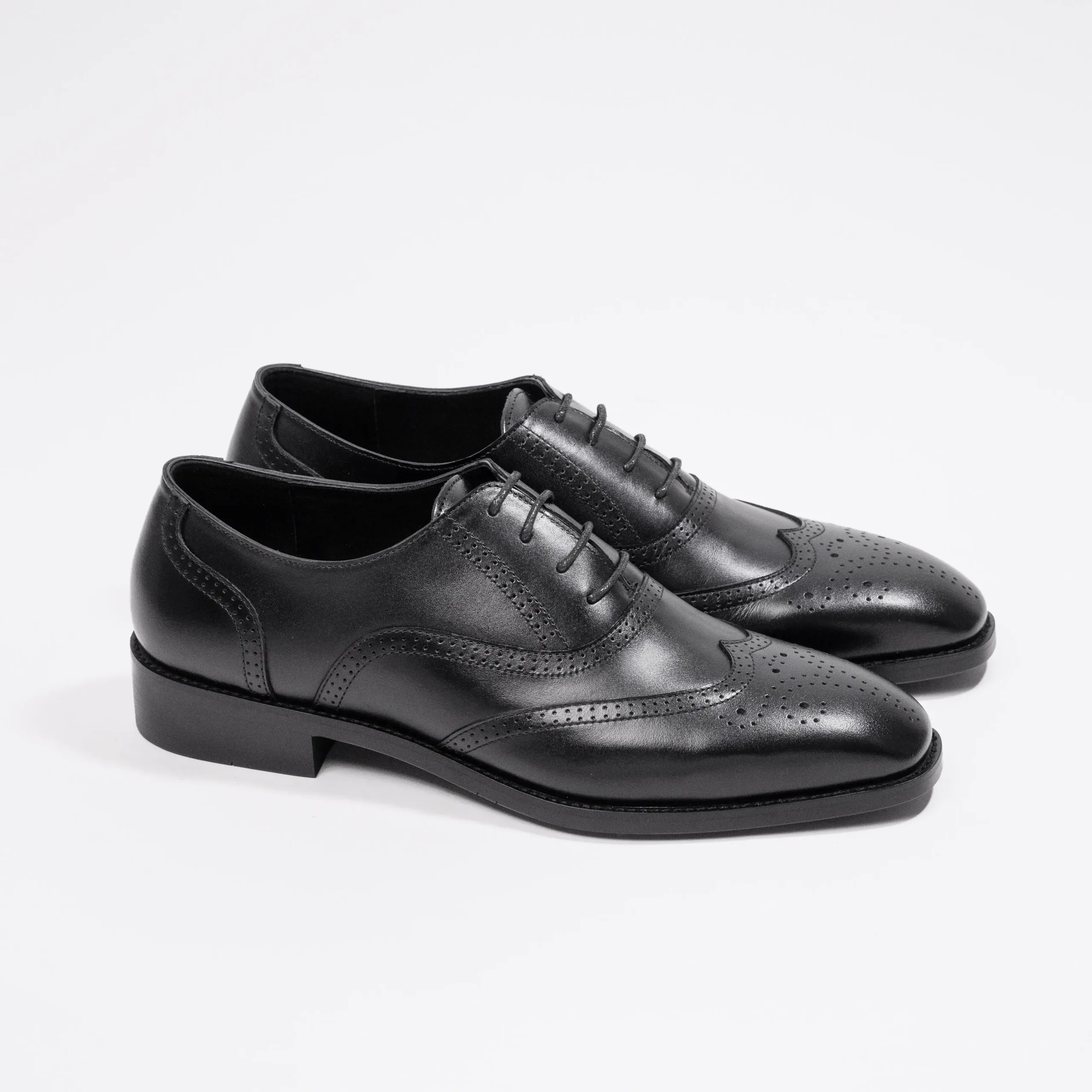 Giày Oxford Wingtip màu đen CT Shoes